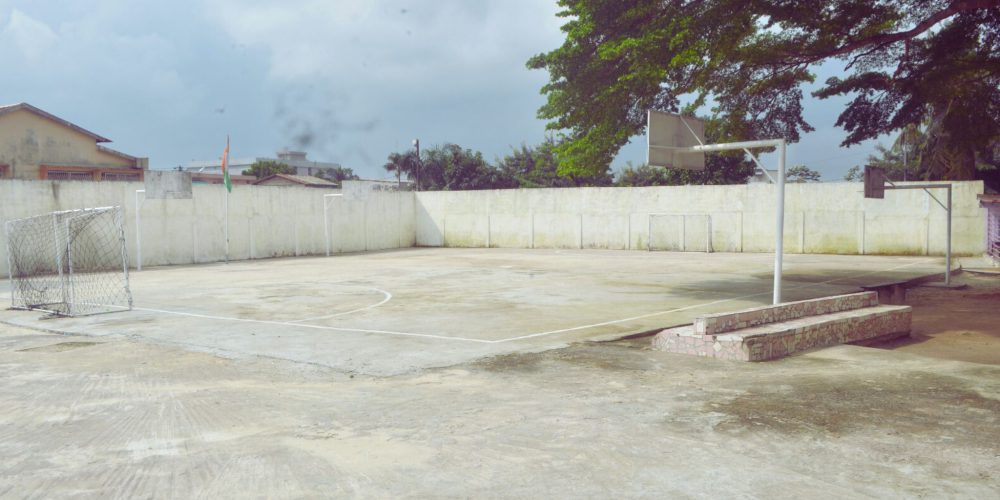 Terrain de sport — CDT Cousteau